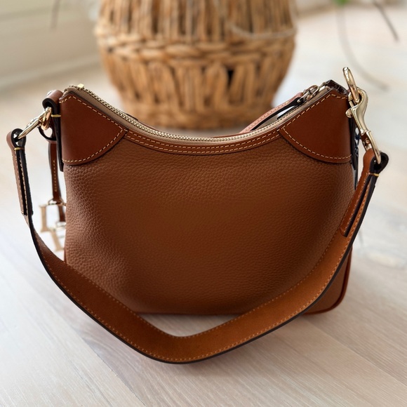 Dooney & Bourke - Pebble Grain Hobo Bag - Picture 2 of 9